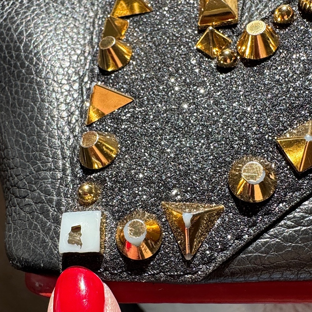 CHRISTIAN LOUBOUTIN Cabata Small Love Calf Paris Tote Bag studded stud sparkly - Picture 9 of 16